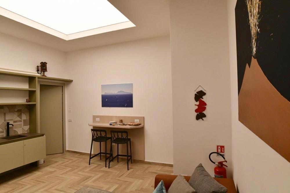 Il Picchio Di Chiaia Hotell Neapel Exteriör bild